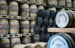 葡萄酒和威士忌橡木桶的異同表現在哪裏?