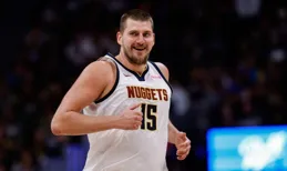 牛！約基奇再創NBA歷史新篇，創下第一個紀錄，2.7億頂薪當之無愧！