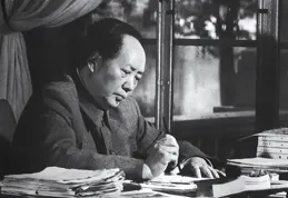 1956年22萬百姓盼毛主席為董存瑞題詞，主席為何沒題？背後有何深意