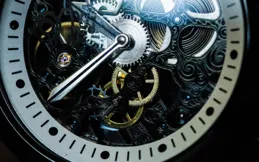 男生送女生手表的含義解讀：時間見證的愛情宣言