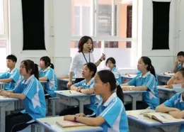 為什麽中小學不能隨意離開課堂去廁所而大學課堂預設可以？