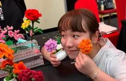 伊藤美誠教養驚人，對61歲倪夏蓮的舉動贏得中國網友盛贊