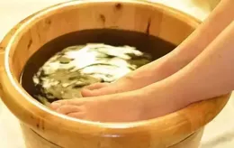 牛奶真的會助眠嗎？晚飯到底能不能喝牛奶？醫生：睡前應該這樣做