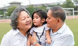 「出錢可以但別想讓我們帶孫子」，老人是提升生育意願關鍵因素？