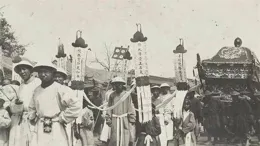 古代俠客吃完飯，隨手扔的銀子有多少，據說夠一家人花一個月？