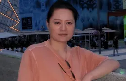 紅過毛阿敏，因谷建芬一封信改變了人生，消失了25年的她過得如何