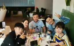 笑麻了！黃曉明王俊凱無效溝通沖上熱搜，我卻笑死在網友評論區！