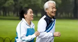 腦梗跟運動有關？醫生提醒：55歲後，運動時一定要註意這4件事