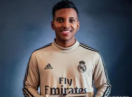 皇馬3-2！三叉戟2球1助，英格蘭巨星啟用姆巴佩，銀河戰艦啟航！