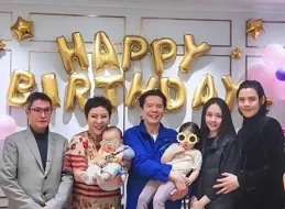 向佐新片中頻繁摸鼻梁動作被網友吐槽