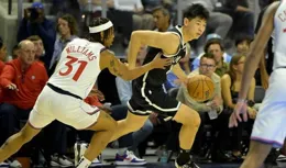 ＂大胡子＂季前賽手感冰涼，先發中鋒５投１中似乎有些尷尬？