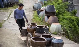 農村裏不起眼的6種「老物件」，別丟棄了，說不定能換一套婚房！