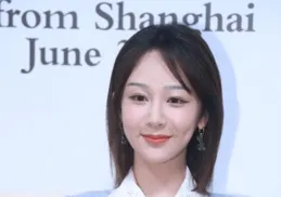 楊紫成都活動生圖曝光，鼻孔有點上翹，鼻翼兩側線條十分顯眼！