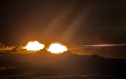 台當局引進千架無人機，培訓40萬民兵，目的不僅僅是「以武拒統」