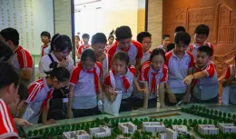 湖南鐵科職院：以科技之光點亮青少年科學夢想