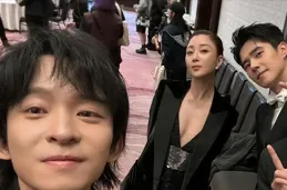 東京電影節紅毯梁朝偉開幕發言，何超瓊顯貴氣，趙麗穎很靚麗