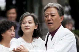 以為無交集，原來是至親，娛樂圈的一對真兄妹，關系卻少有人知道