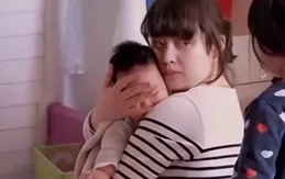 梅婷11歲女兒進軍電影圈！繼承媽媽美貌，母女倆如貼上復制