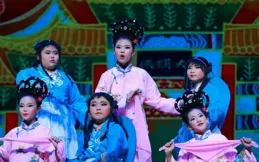 這所小學的呂劇節目在第28屆中國少兒戲曲小梅花薈萃活動中獲獎