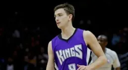 名記：爵士名宿約翰-史塔克頓的兒子大衛-史塔克頓與太陽簽約