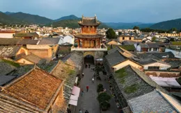 雲南有個縣，名氣不大卻有不少國家級景點，物價低美食多民風淳樸