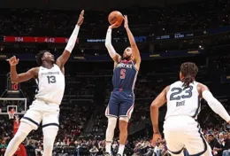 布克承認了！降薪千萬美元！太陽簽他就是搶劫