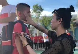 軍訓太苦？網友：看我家娃第一天哭著要回家！