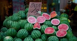 中國人愛吃瓜的基因是刻在骨子裏的，看網友奇葩分享經歷 笑不活了