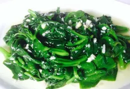 年齡大了要「養骨」，建議常吃8種「健腿菜」，腿腳有勁，身體好