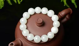 這9種石頭手串，才是真正的天花板，有人砸鍋賣鐵也要買！