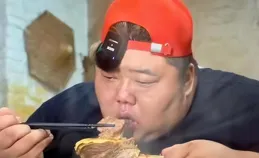 網紅胖猴仔減肥復胖，體重重回到600斤，幾百萬減肥費用打水漂