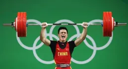 舉重夢幻隊出戰，目標6金，時間友好，將被踢出下屆奧運會