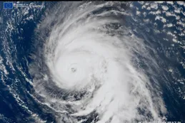 美國變性颶風襲擊歐洲，三風暴混戰大西洋！超算：有狂風暴雨