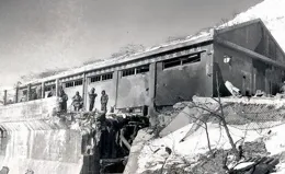 水門橋：誌願軍屢敗屢戰，美軍退路三次被炸，差點動用原子彈