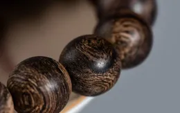 3000塊買的沈香手串沒香味了？內行人說出實情，多數人被坑過！