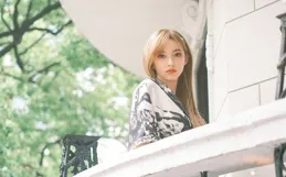 達妹私服才是歐美明星中最值得借鑒的！簡單基礎又時髦，誰穿誰美