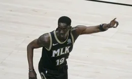 兩兒子患自閉癥！醫療保險只差1年球齡！斯內爾加盟發展聯盟