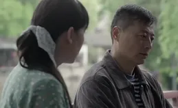 78年賣冰棍遇見富家女，被她爹攆出門，25年後她抱著兒子喊我爸爸