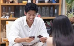 心動的訊號7第二對cp官宣，tomo和王琪頂級夫妻相，嘴都要親爛了