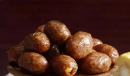 脆皮糯米腸、麻辣醬豬手、撈汁馬鈴薯藕片