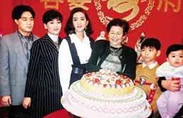 梅艷芳7000萬遺產已花光，梅媽被申請破產，昔日奢侈生活曝光