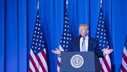 唯一連任8年的總統，在位期間親近美國，最終卻被西方處決