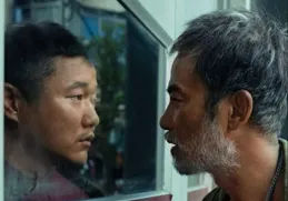 81年電影【她從霧中來】插曲【心兒啊展翅飛向晴空】李谷一原唱