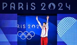 全妹澳門行結束，過安檢一直響開行李箱說全是郭晶晶和她老公送的