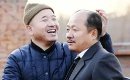 與前妻相伴7年離婚，再婚娶了李琳為妻，王小利如今終於苦盡甘來