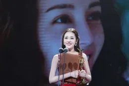 如果趙麗穎拿了金鷹獎，應該與楊冪劉亦菲劉詩詩徹底拉開距離了吧?