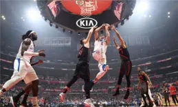 四AM倒數無緣決賽，電競迷淚灑賽場，英雄何以再起風雲？