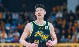 穩定輸出！胡金秋10中6貢獻17分6板2帽 正負值+20