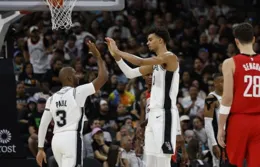 應對2場背靠背，只用10人輪換！火箭隊體能出問題？烏度卡否認