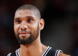 鄧肯生涯對位確實是沒有防守住奧尼爾，但奧尼爾也沒防守住鄧肯